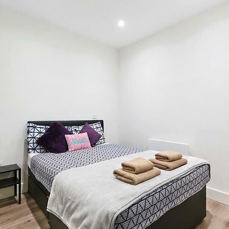 Mondial Apartments At Heathrow Harmondsworth Ngoại thất bức ảnh