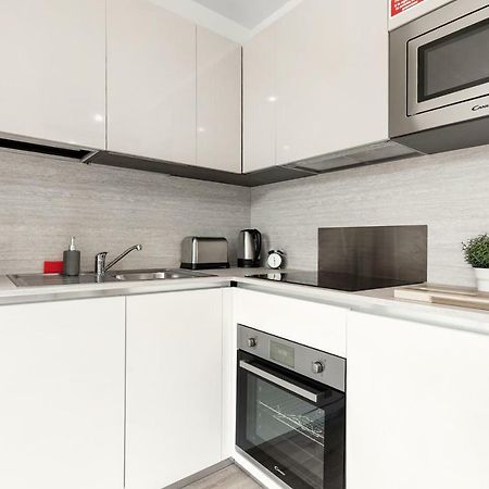 Mondial Apartments At Heathrow Harmondsworth Ngoại thất bức ảnh