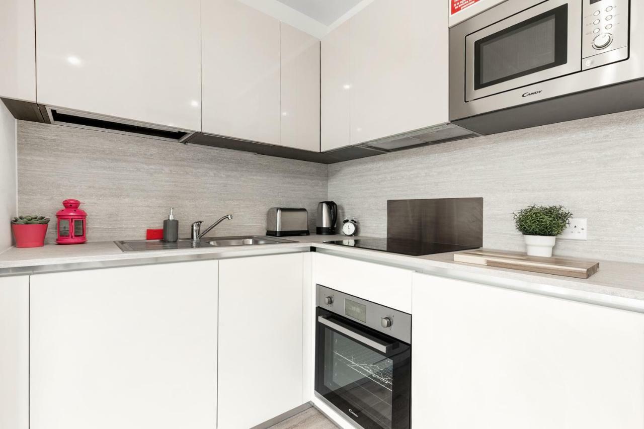 Mondial Apartments At Heathrow Harmondsworth Ngoại thất bức ảnh