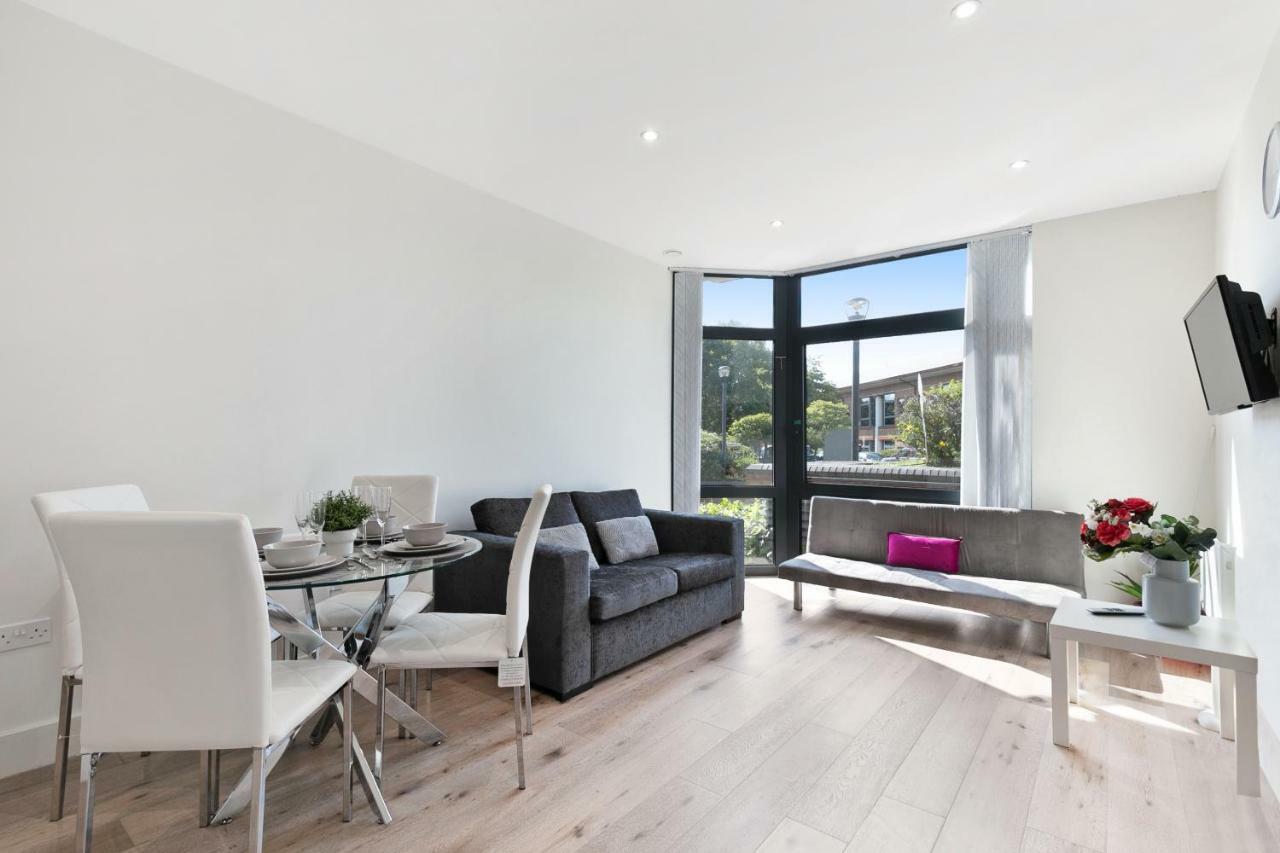 Mondial Apartments At Heathrow Harmondsworth Ngoại thất bức ảnh