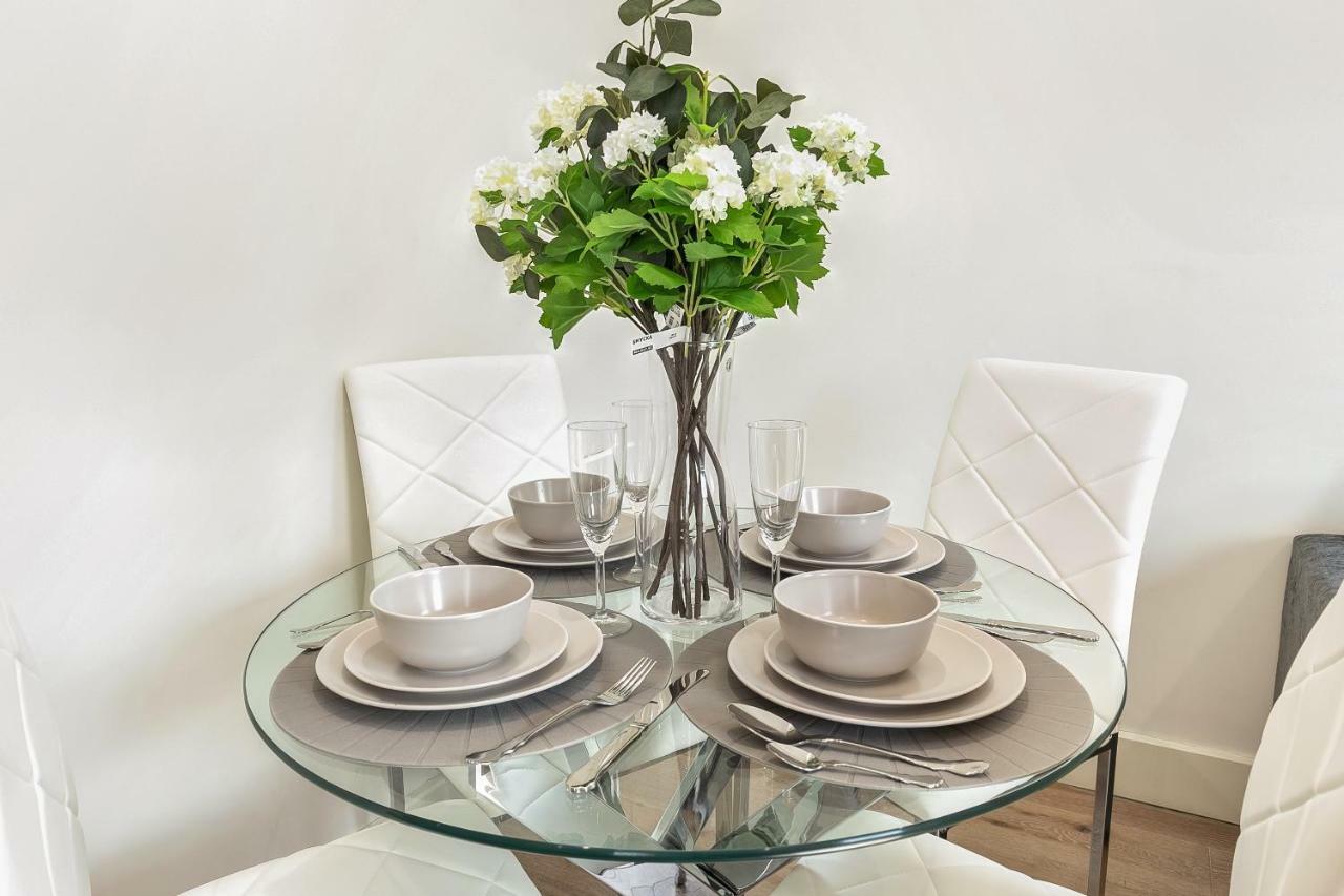 Mondial Apartments At Heathrow Harmondsworth Ngoại thất bức ảnh