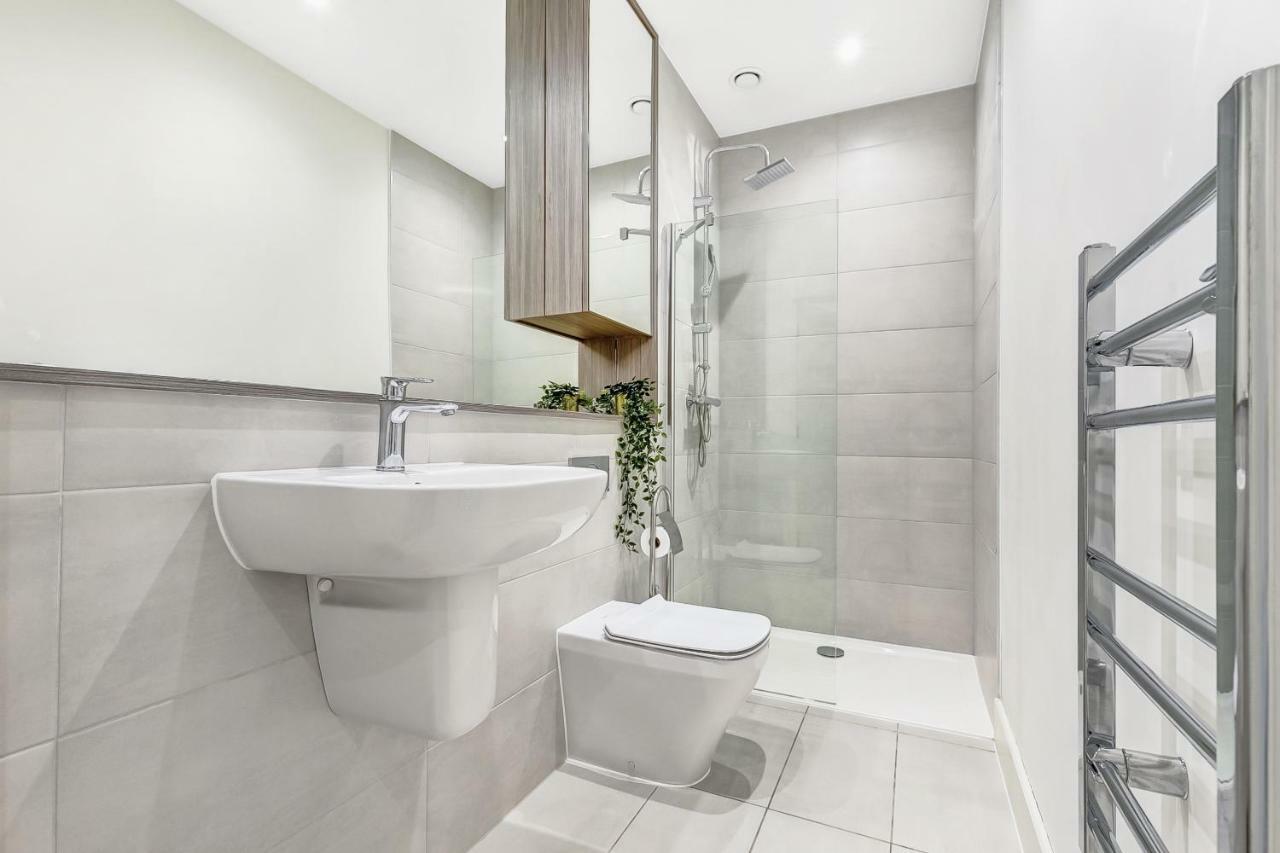 Mondial Apartments At Heathrow Harmondsworth Ngoại thất bức ảnh