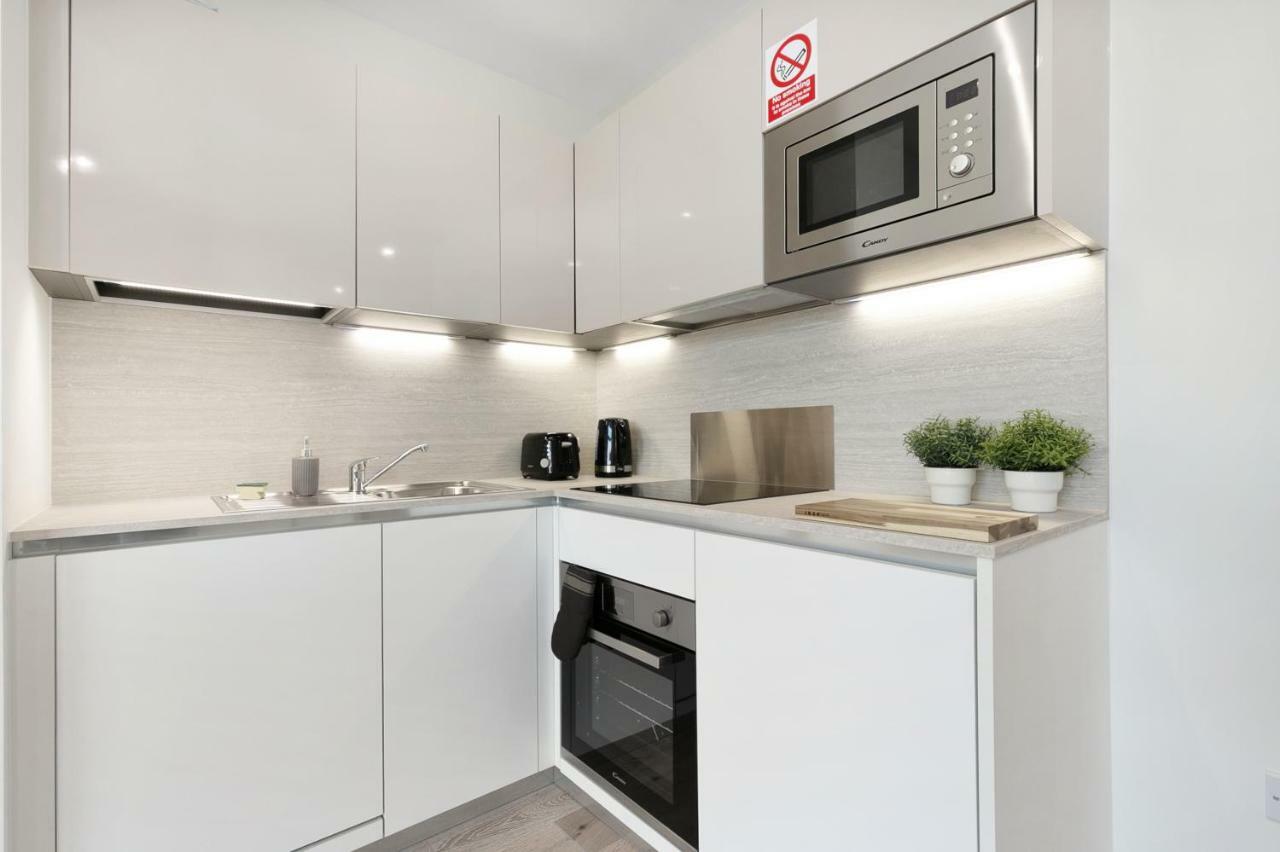 Mondial Apartments At Heathrow Harmondsworth Ngoại thất bức ảnh