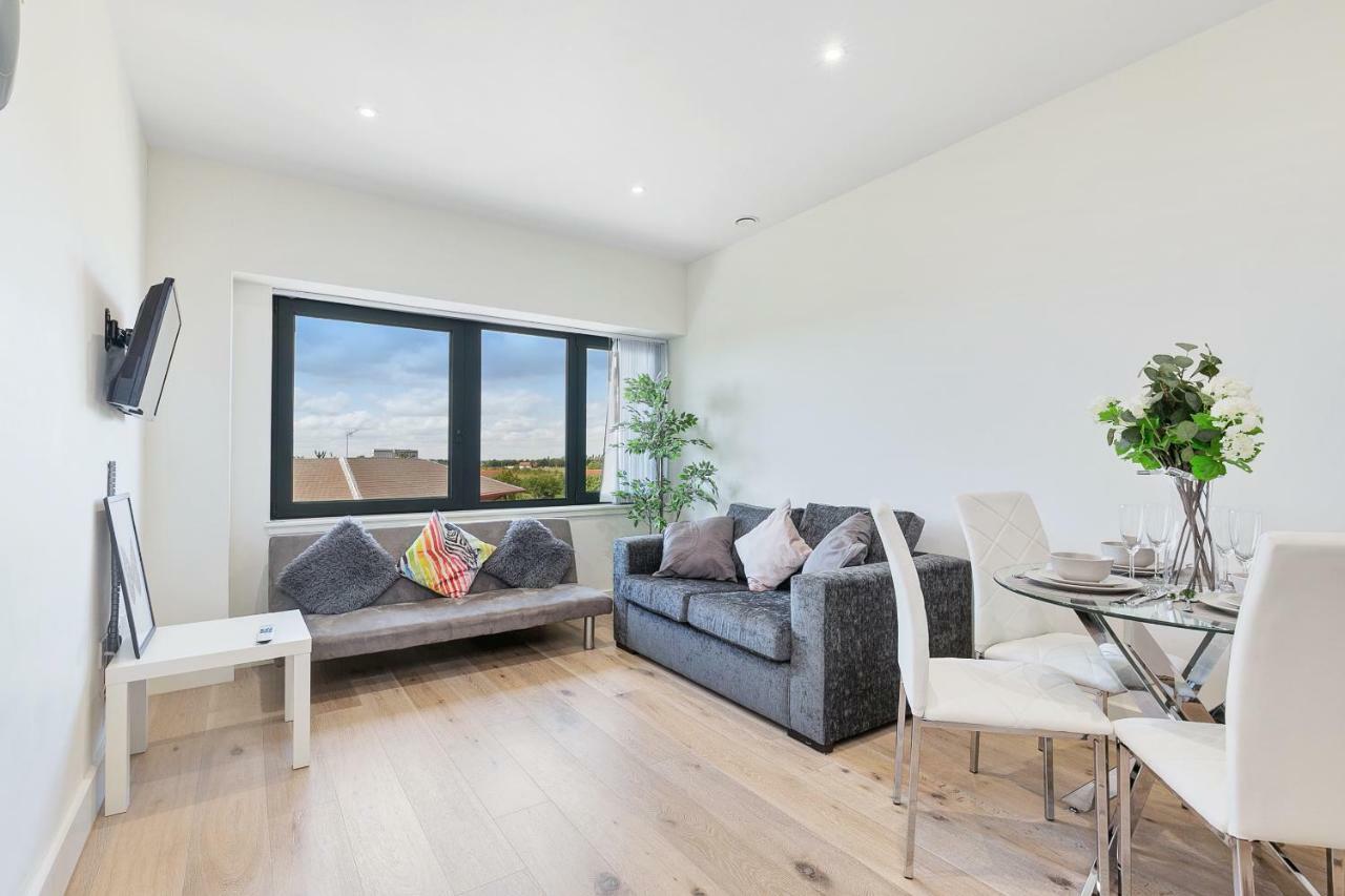 Mondial Apartments At Heathrow Harmondsworth Ngoại thất bức ảnh