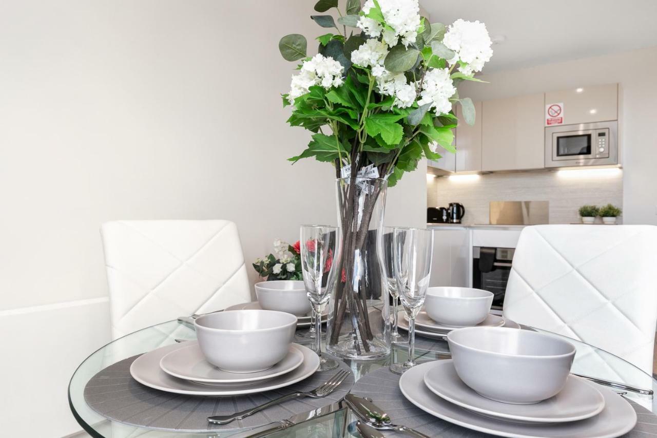 Mondial Apartments At Heathrow Harmondsworth Ngoại thất bức ảnh