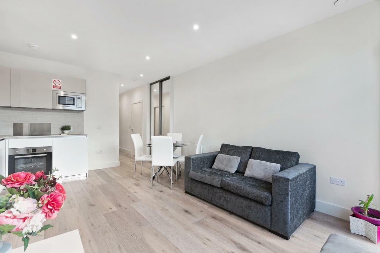 Mondial Apartments At Heathrow Harmondsworth Ngoại thất bức ảnh