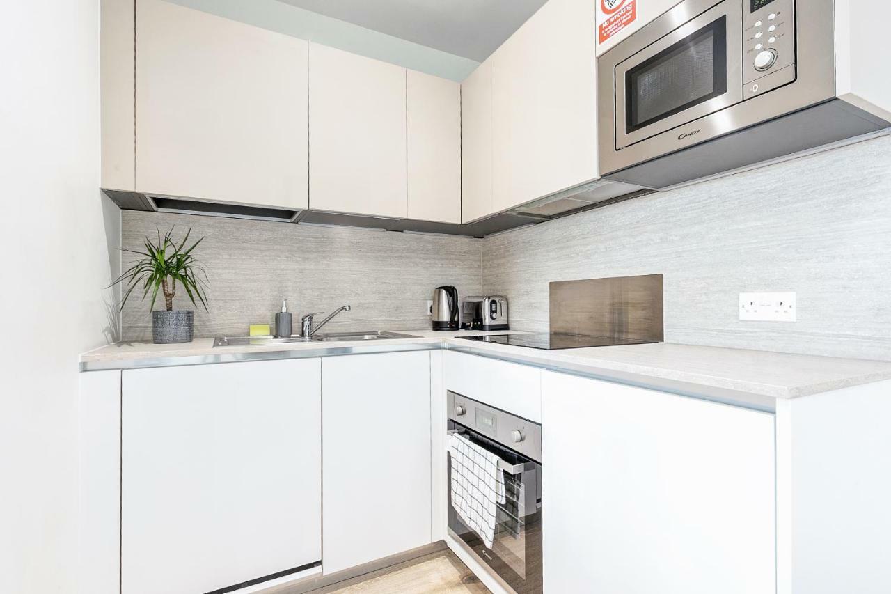 Mondial Apartments At Heathrow Harmondsworth Ngoại thất bức ảnh