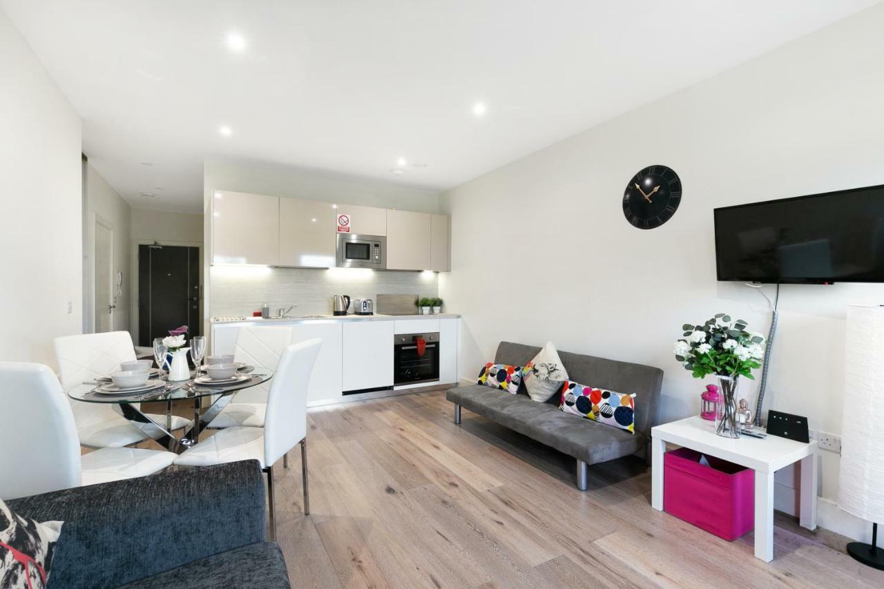 Mondial Apartments At Heathrow Harmondsworth Ngoại thất bức ảnh