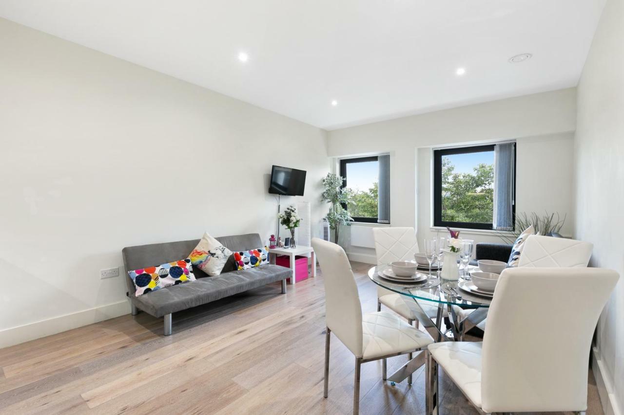 Mondial Apartments At Heathrow Harmondsworth Ngoại thất bức ảnh